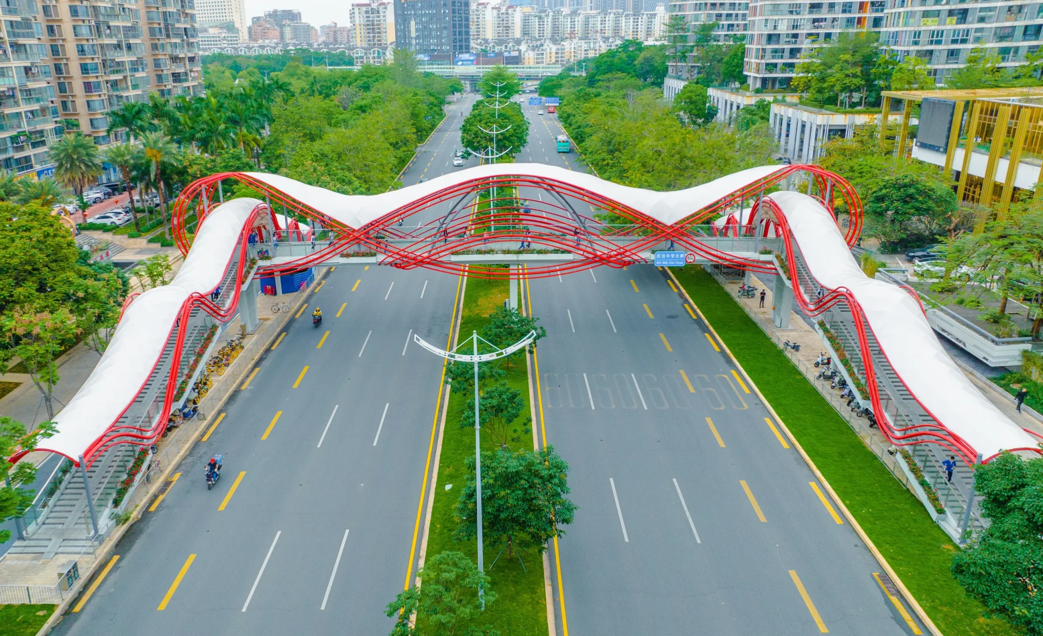 Minzhi School Pedestrian Bridge 4.4.3img3